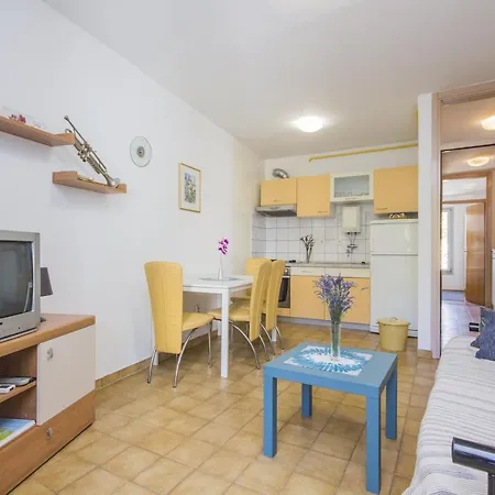 Apartamento By The Sea - 13401 *