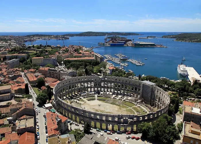 By The Sea - 13401 Апартаменты